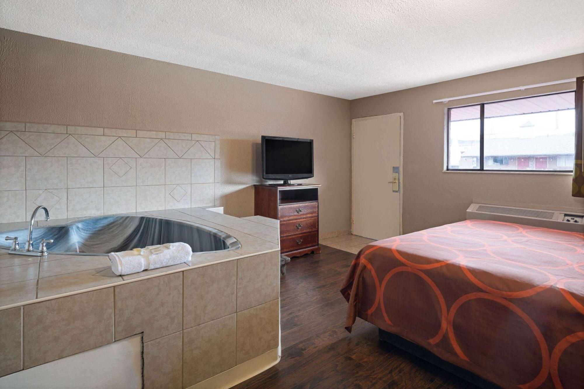 Super 8 By Wyndham Youngstown Girard ภายนอก รูปภาพ
